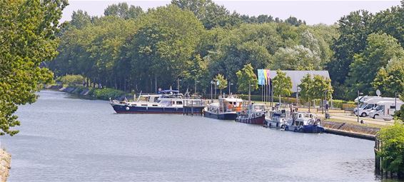 Pelt schrijft concessie voor passantenhaven uit - Pelt