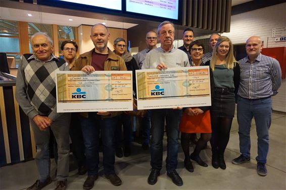 Pelt4U overhandigt cheque aan G-sporters - Pelt