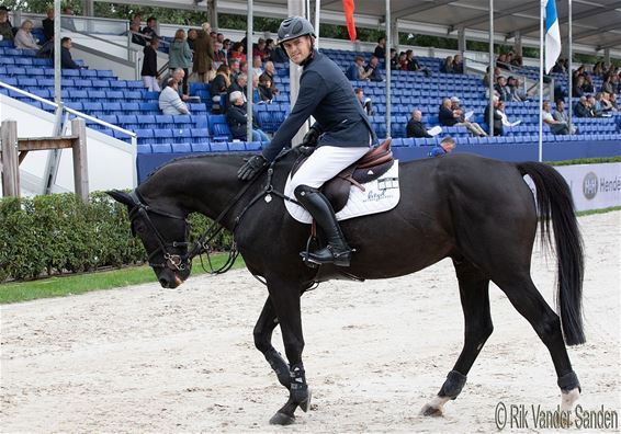 Peltenaar naar finale in Zangersheide - Pelt