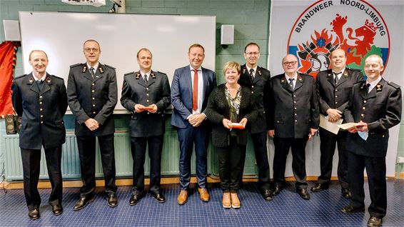 Personeelsleden brandweer gehuldigd - Lommel