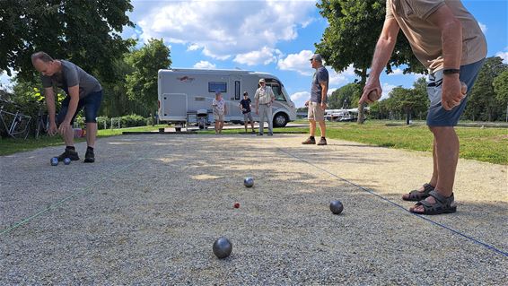 Petanque spelen in de Passantenhaven - Pelt