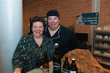 Philip en Hilde koken in de bib - Beringen