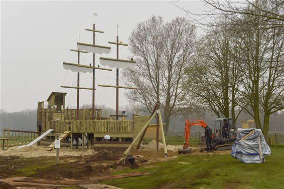 Piratenschip Paalse Plas bijna klaar - Beringen