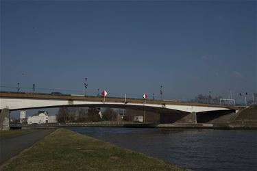 Plannen nieuwe kanaalbrug liggen op tafel - Beringen