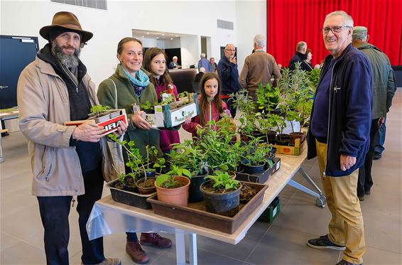 Plantenruildag bij Tuinhier Koersel - Beringen