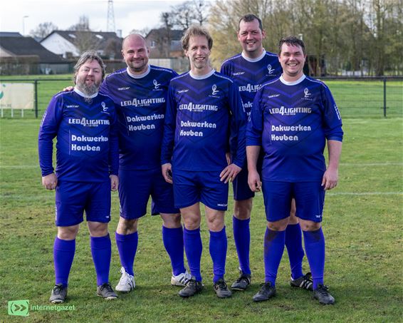 Poeder Jongens winnen krachtbalduel in Overpelt - Bocholt