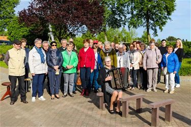 Poëzie op het kerkhof - Beringen