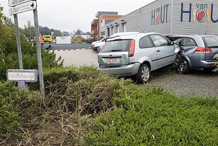 Politie pakt autodieven op - Hamont-Achel & Pelt