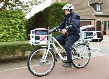 Postbode op bezoek bij senioren - Beringen