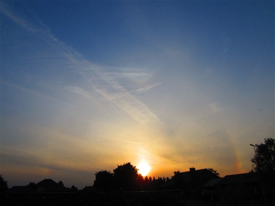 Prachtige zonsondergang in de Emmersstraat - Lommel