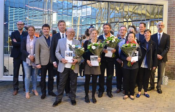 Prijzen 'International Glass Prize' uitgereikt - Lommel