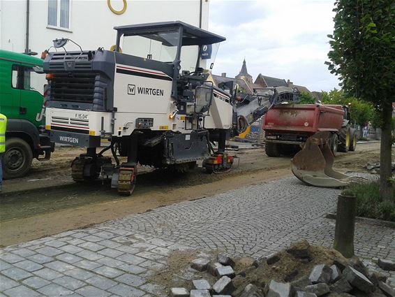 Problemen bij werken aan de Markt - Peer