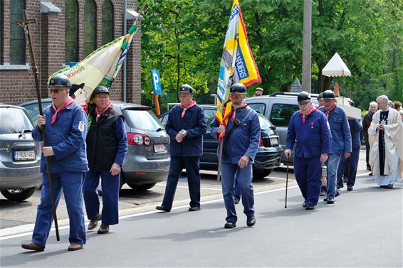 Processie aan Koersels Kapelleke - Beringen