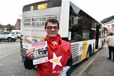 PVDA voert actie tegen afschaffing bushaltes - Leopoldsburg
