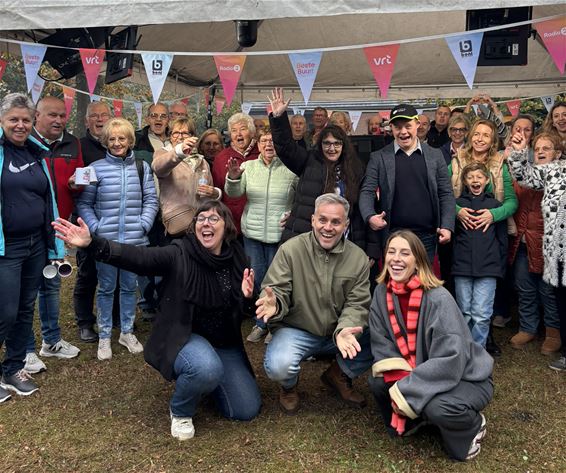 Radio 2 en De Romeo’s op bezoek in Beste Buurt - Oudsbergen