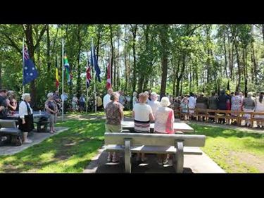 RAF Memorial herdenkt geallieerde bemanningen (1) - Hamont-Achel