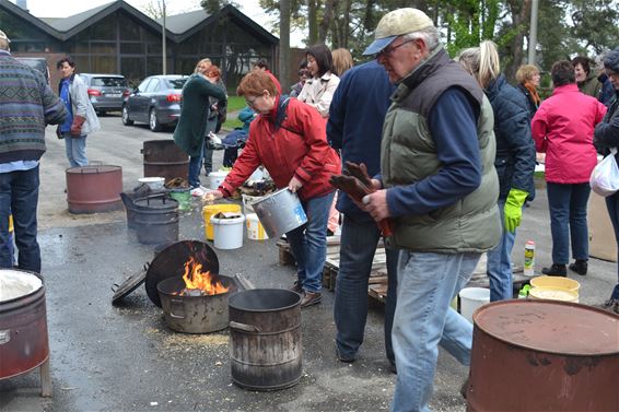 Raku-stoken door afdeling keramiek AVO - Lommel