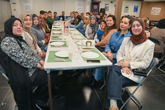 Ramadanfeest bij de familie Akyuz - Lommel