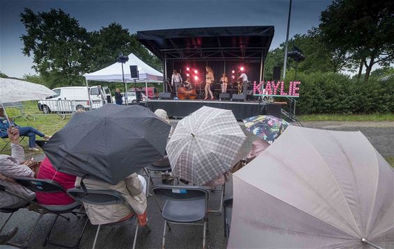 Regen spelbreker bij de Loxia - Lommel