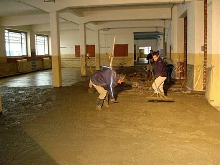 Renovatiewerken in oude TIO-schrijnwerkerij - Overpelt