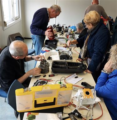 Repaircafé is groot succes - Beringen