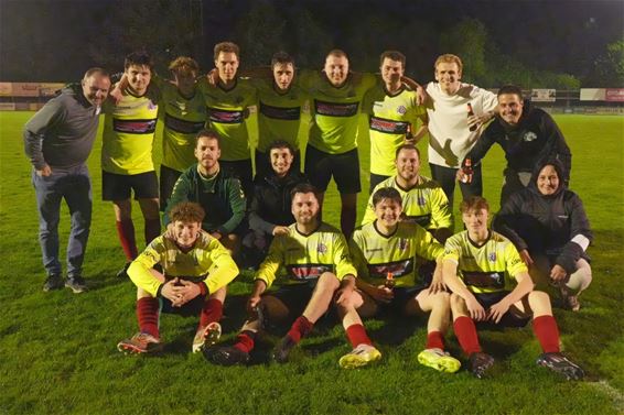 Reserven van KFC Hamont 99 kampioen - Hamont-Achel