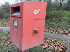 Rode brievenbus Hengelhoef verdwijnt - Houthalen-Helchteren