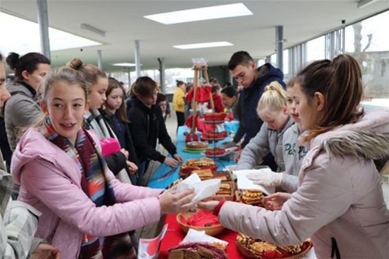 Rode Neuzen actie in Agnetencollege - Peer