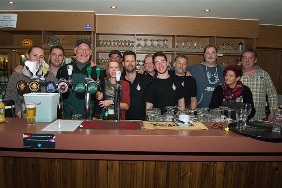 Rode Neuzen Dag in parochiaal centrum Koersel - Beringen