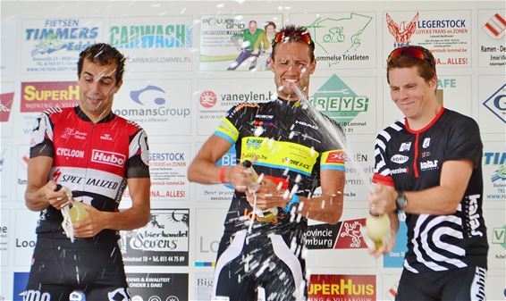 Ruben Geys wint 'Hoeks Triatlon' - Lommel