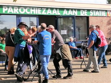 Ruim 1200 wandelaars voor Kluiswandeling - Hamont-Achel