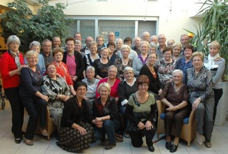 Rusthuisvrijwilligers aan het feest - Neerpelt