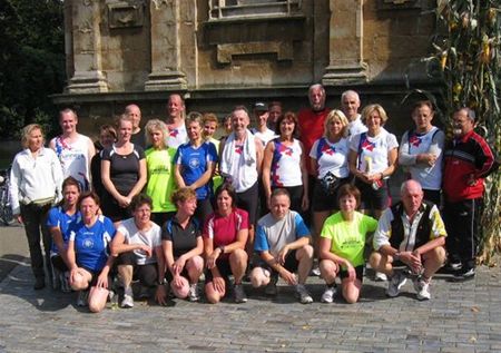 SACN lopend op bedevaart - Neerpelt