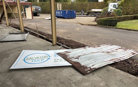 Salvatoriaanse kledinginzameling stopt na 50 jaar - Hamont-Achel