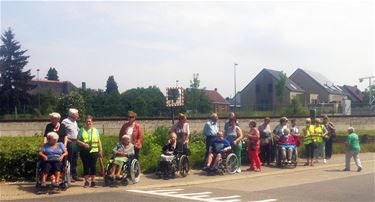 Samana Boseind wandelde naar zwembad - Neerpelt