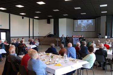 Samana Holheide viert haar paasfeest - Pelt