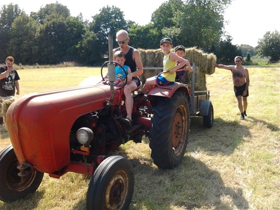 Samen op de tractor - Neerpelt