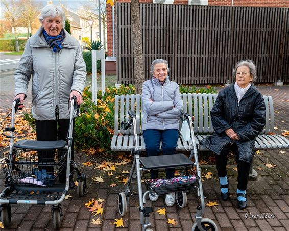 Samen op een benkske - Pelt