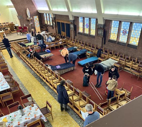 Samen op weg naar het vormsel in Heide-Heuvel - Lommel