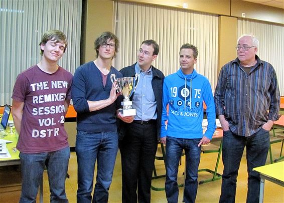 Schaakclub wint 10de Limburgse interclubtitel - Lommel