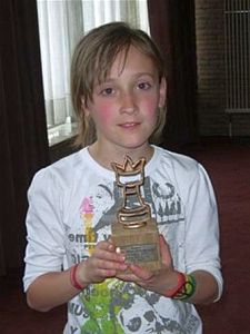 Schaken: Fleur Swennen naar EK en WK - Neerpelt