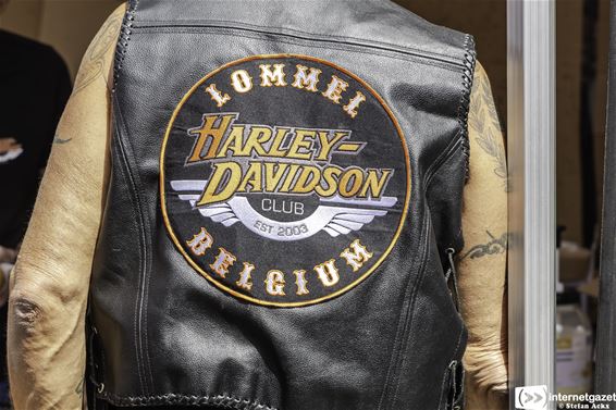 Schenking HDC Lommel aan Sint-Vincentius - Lommel