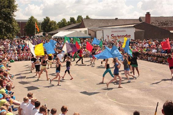 Schoolfeest Lindel-Hoeven had het weer mee - Overpelt