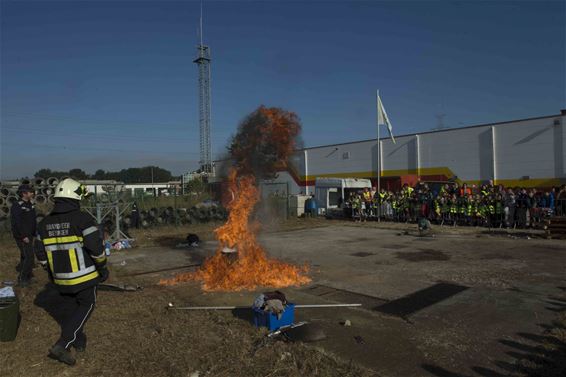 Schoolkinderen op bezoek bij brandweer - Beringen