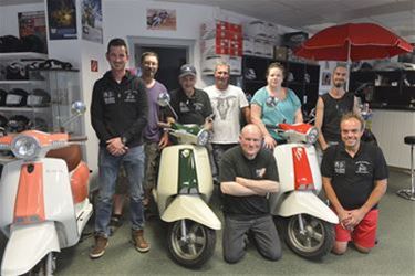 Scootervrienden te voet naar Scherpenheuvel - Beringen