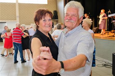 Senioren dansen als aftrap sportdagen - Beringen