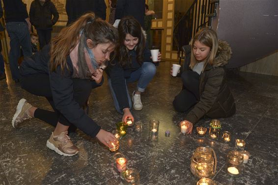 Serene Wereldlichtjesdag in Beringen - Beringen