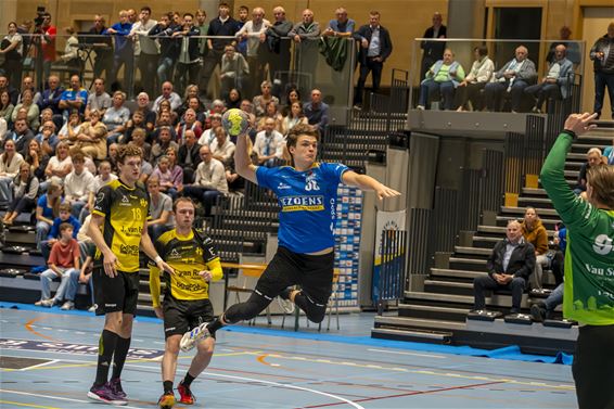 Sezoens Achilles Bocholt blijft winnen - Bocholt