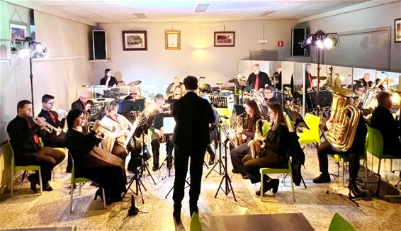 Sfeervol concert Koninklijke fanfare St. Eligius - Lommel