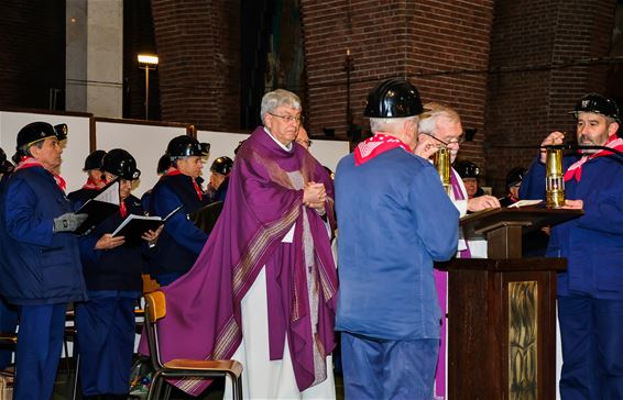 Sint-Barbaraviering in Mijnkathedraal - Beringen